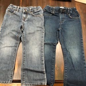 2 pairs of boys 5T jeans